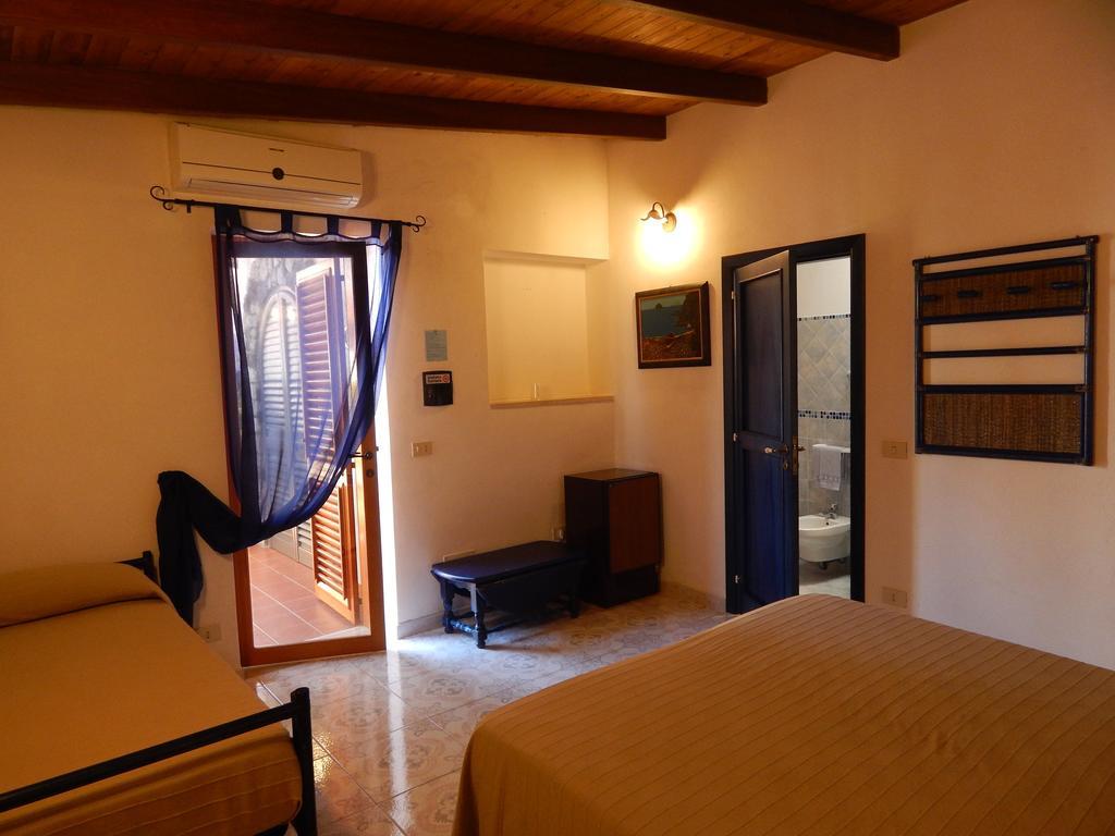 Bed and Breakfast Casa Arcada Vulcano  Zimmer foto