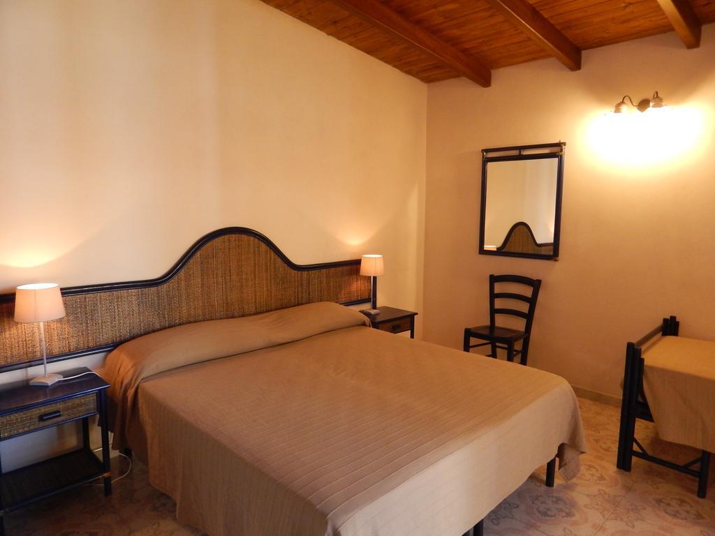 Bed and Breakfast Casa Arcada Vulcano  Zimmer foto
