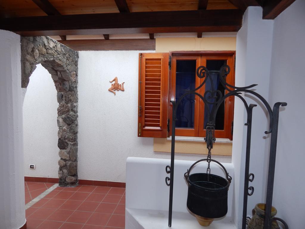 Bed and Breakfast Casa Arcada Vulcano  Zimmer foto
